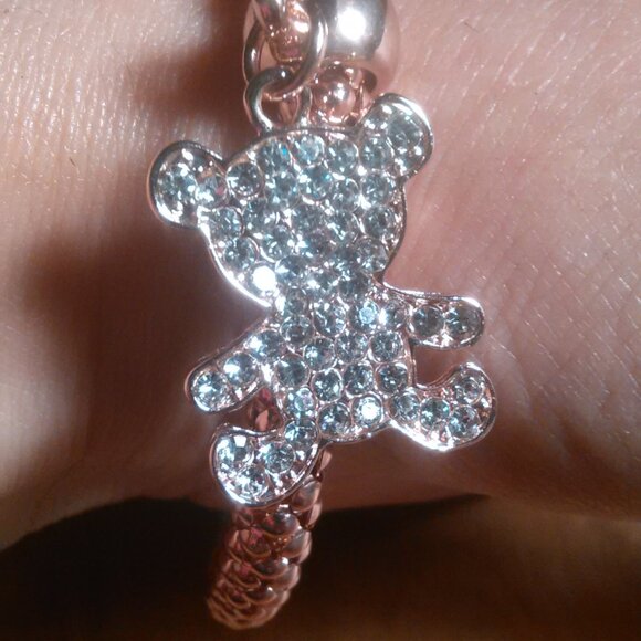White Austrian Crystal Teddy Bear Charm Rosetone Stretch Bracelet - Picture 3 of 9